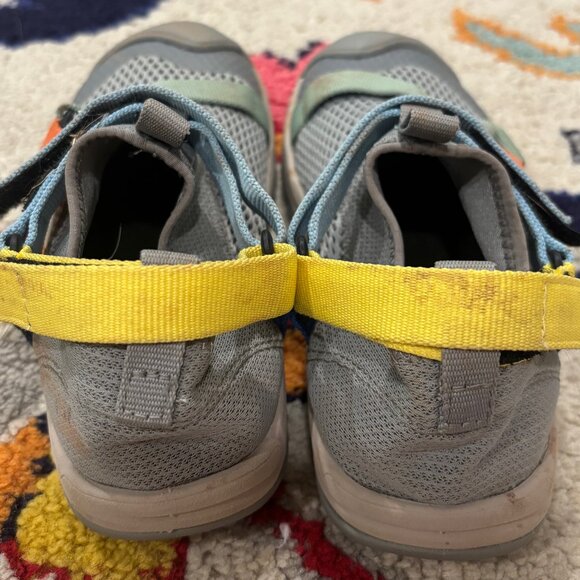 Teva Unisex-Child Outflow Universal Sandal - Size 12 Kids - Picture 5 of 14